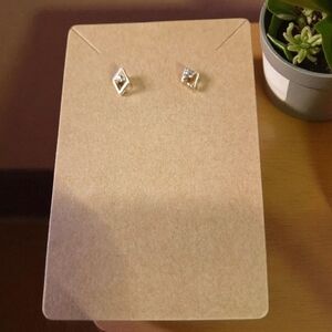 🔴5/$25🔴Elegant Gold Diamond-Shaped Stud Earrings